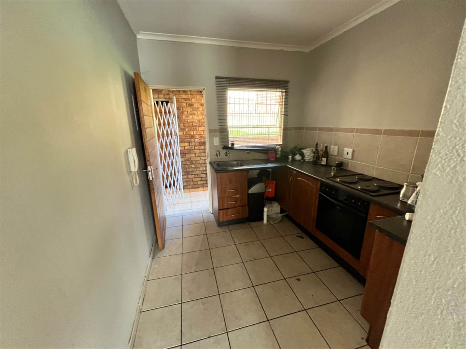 2 Bed Apartment in Naturena photo number 5