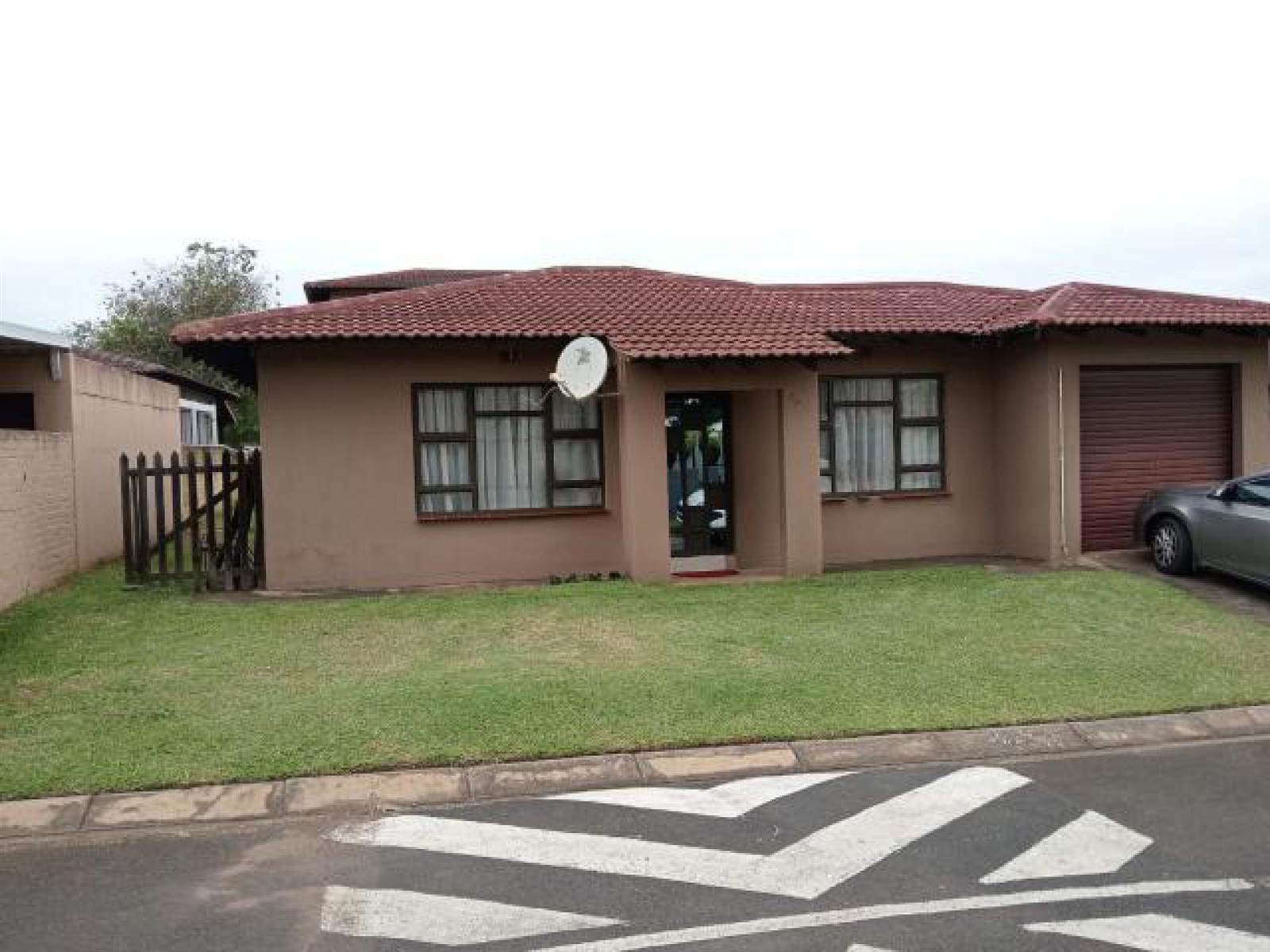 2 Bed House in Empangeni Central photo number 1