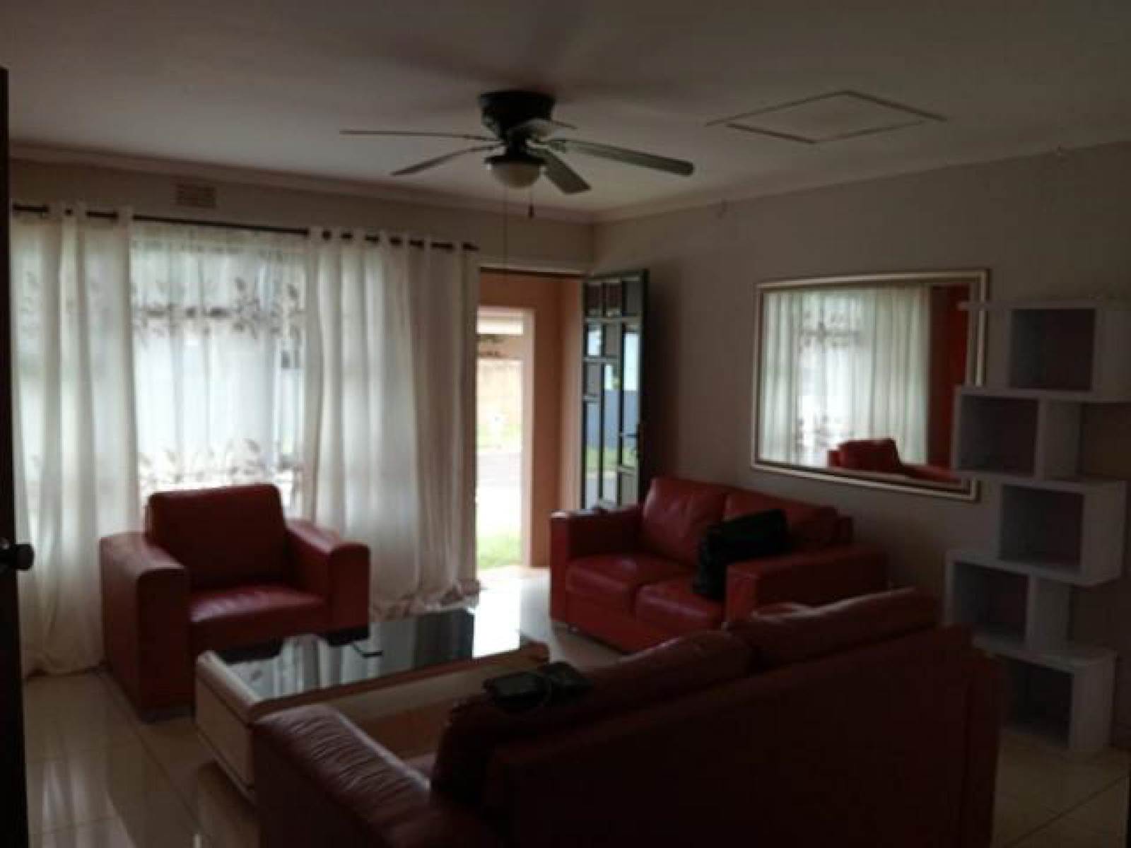 2 Bed House in Empangeni Central photo number 4
