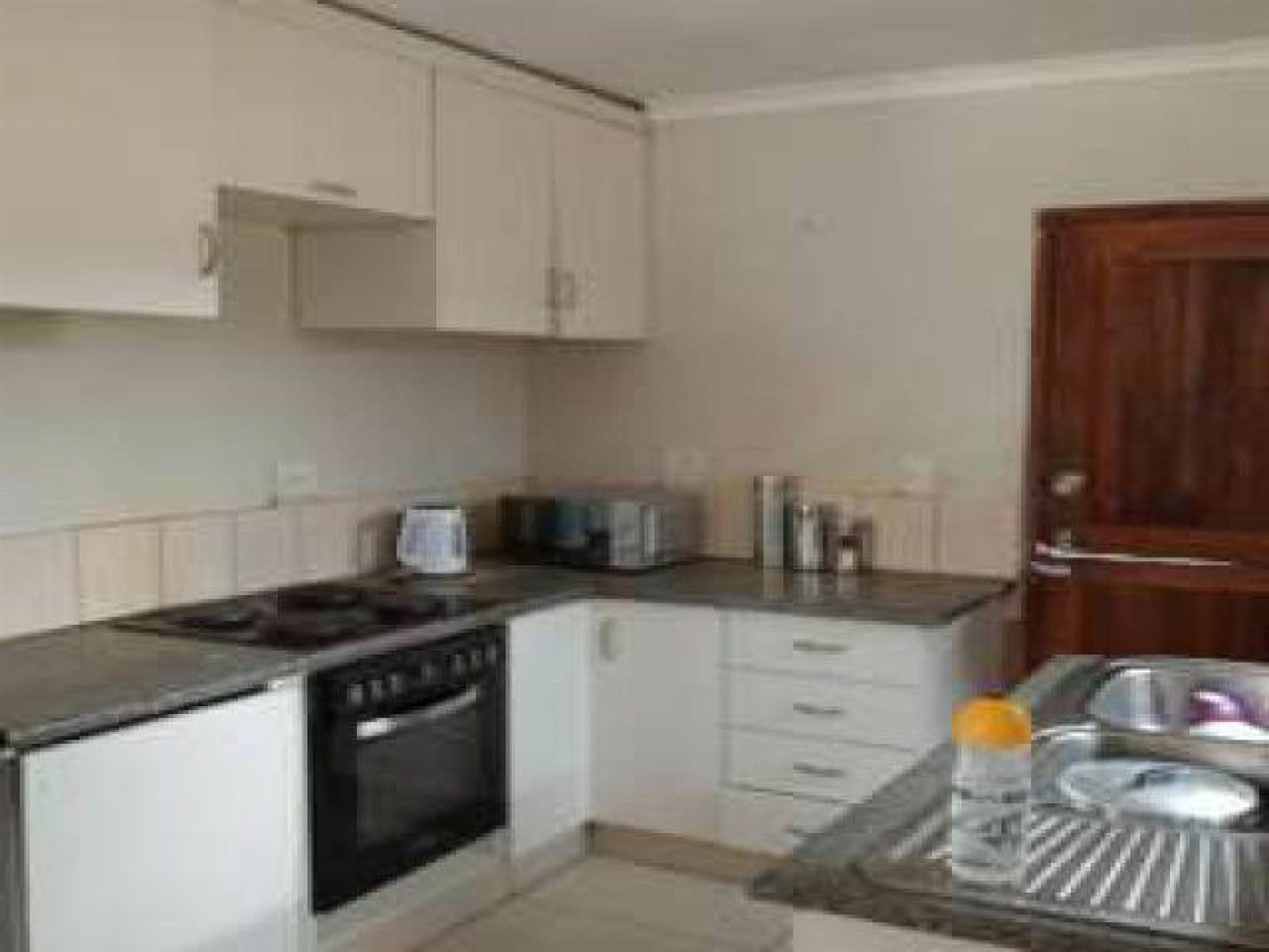 2 Bed House in Empangeni Central photo number 6