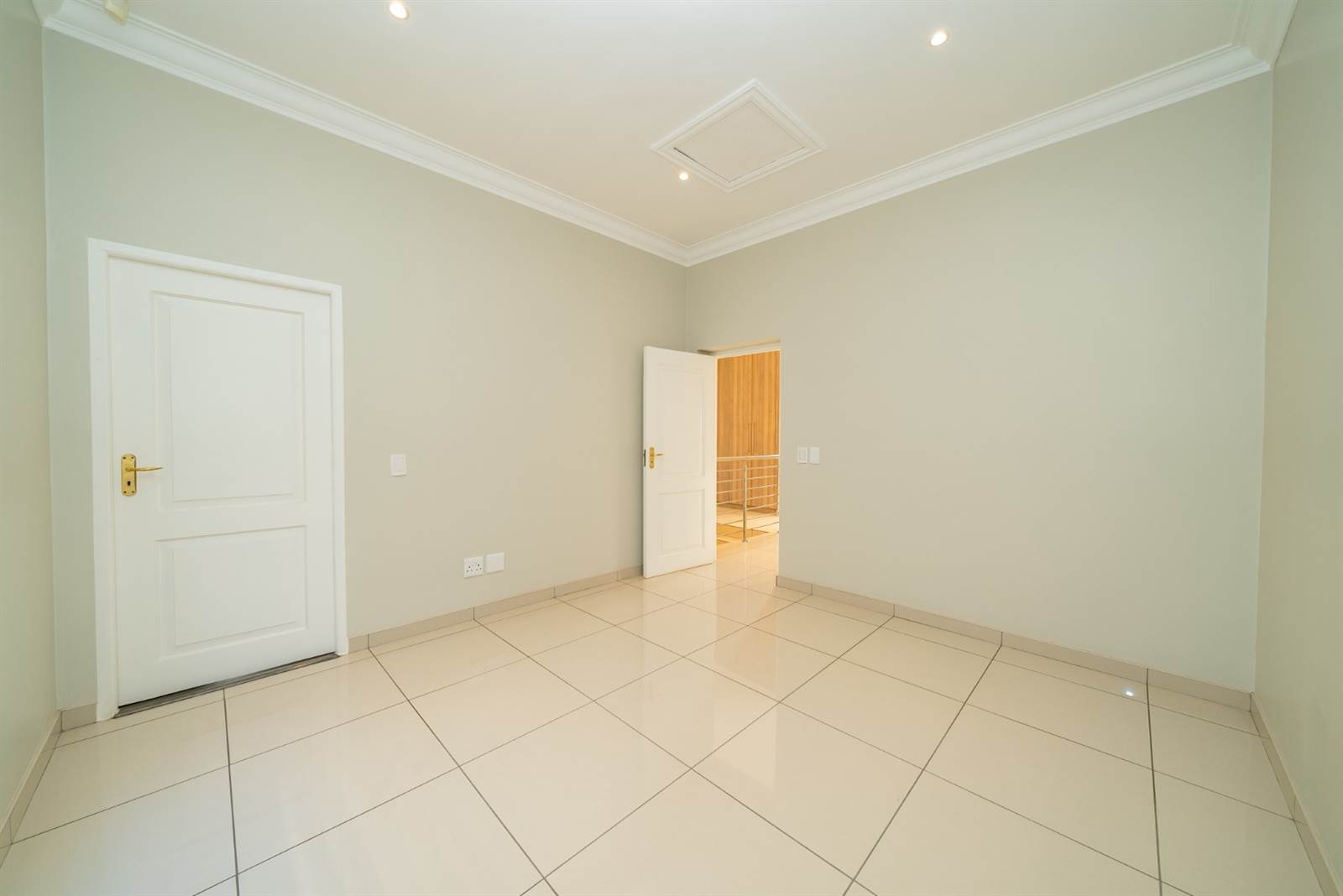 4 Bed House in Morninghill photo number 24