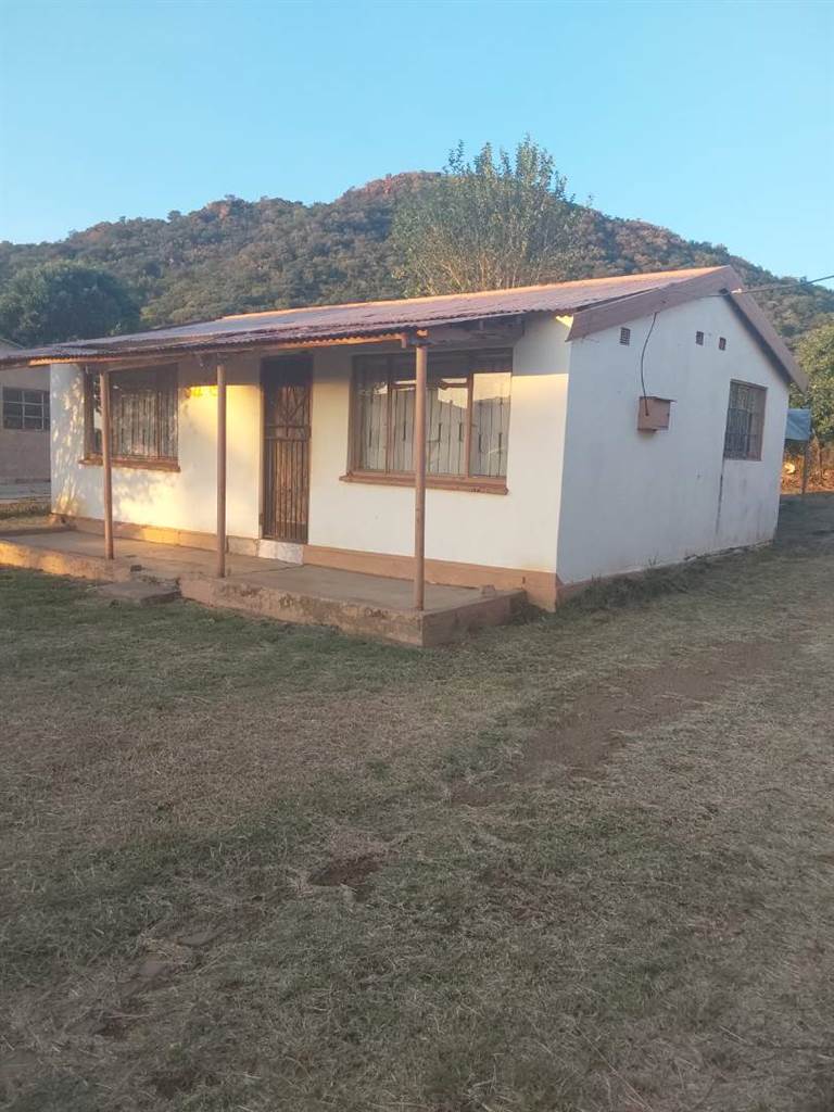 2 Bed House in Ga-rankuwa photo number 2