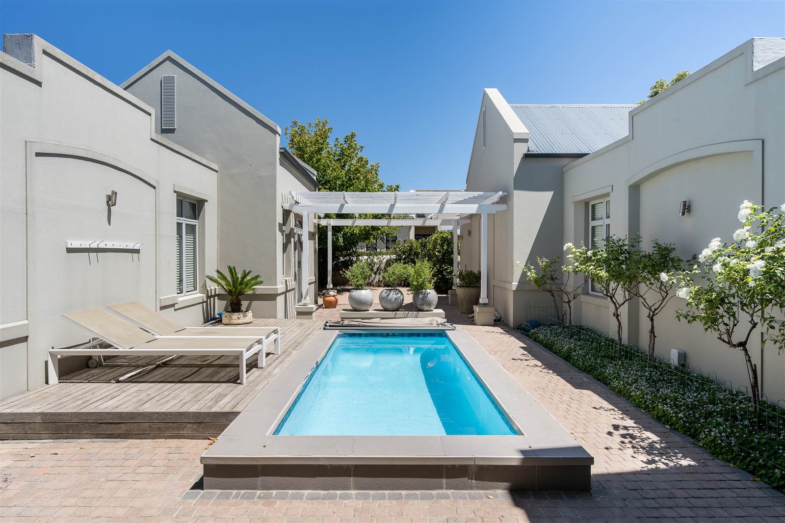4 Bed House in Schonenberg Estate photo number 5