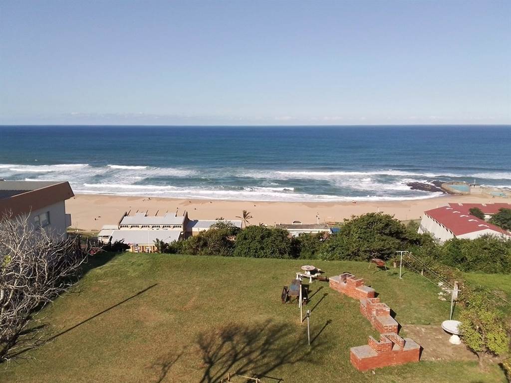 1600  m² Commercial space in Amanzimtoti photo number 4