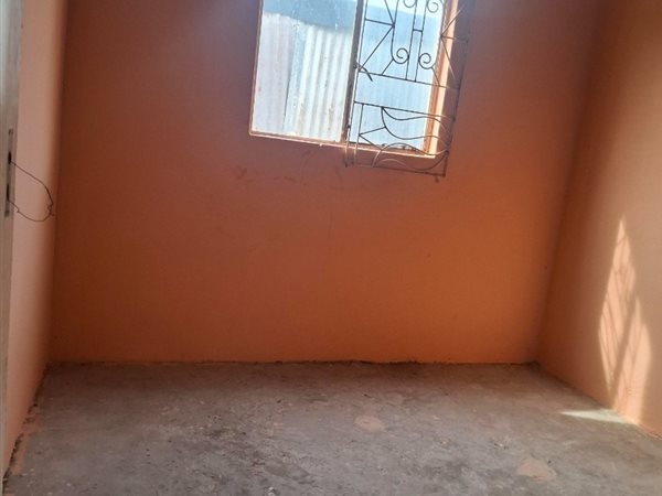 2 Bedroom House 2 Bedroom House