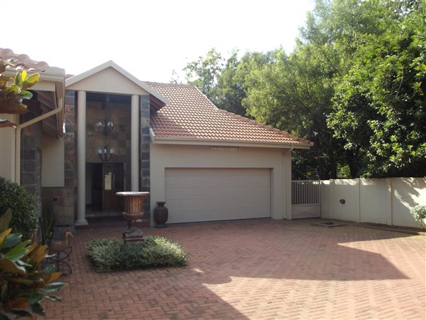 4 Bedroom House 4 Bedroom House