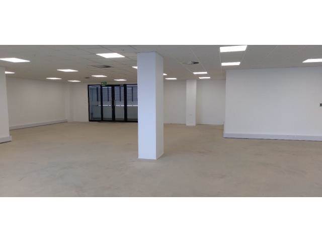 305  m² Office Space in Umhlanga Ridge photo number 5