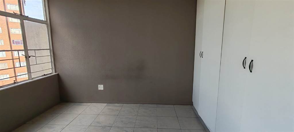 2 Bed Townhouse in Benoni CBD photo number 8