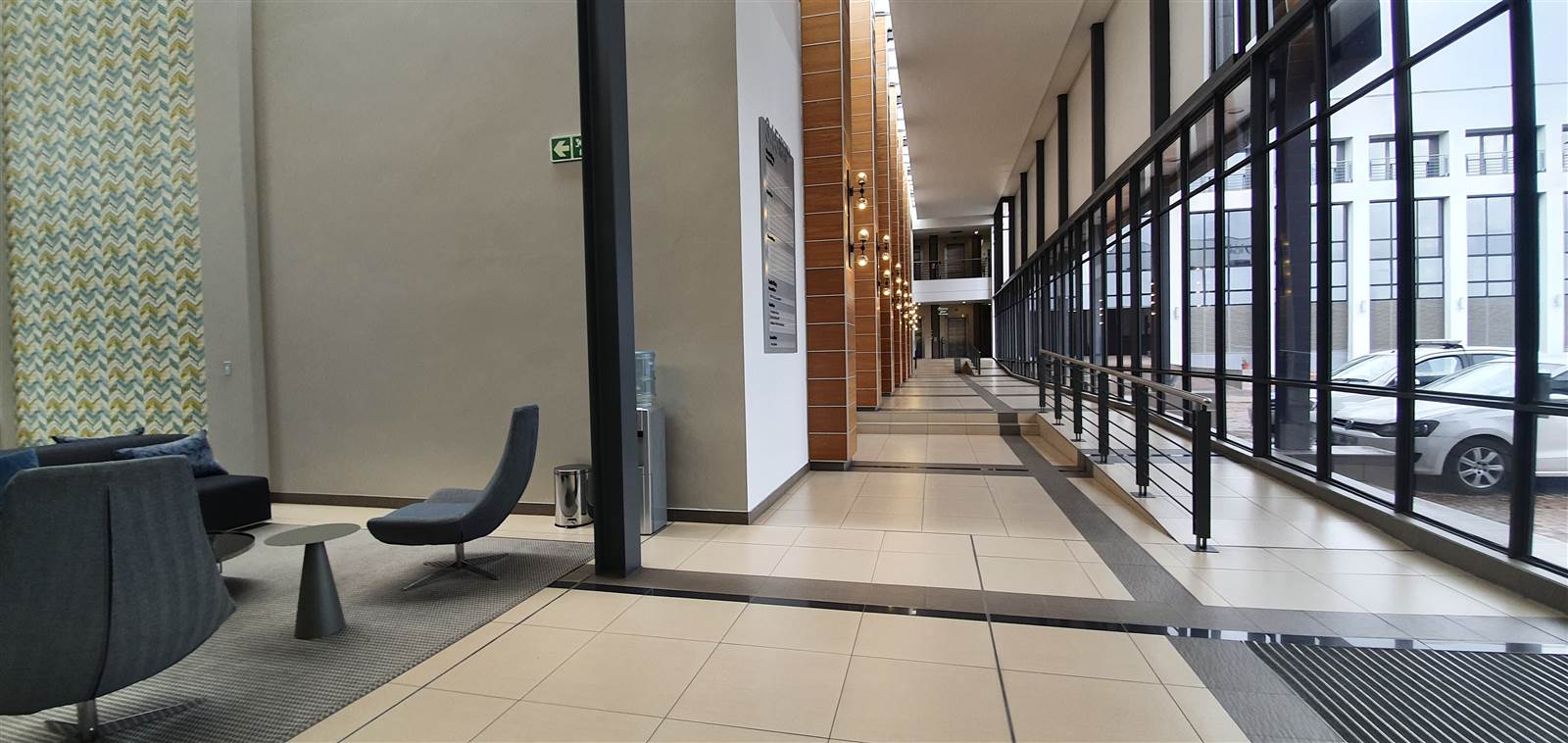 420  m² Commercial space in Rivonia photo number 1