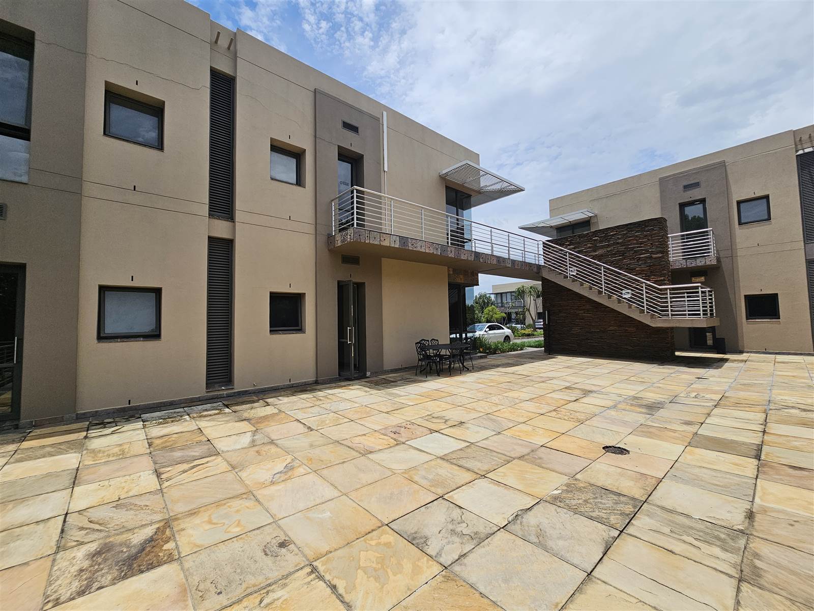 1073  m² Commercial space in Bryanston photo number 20