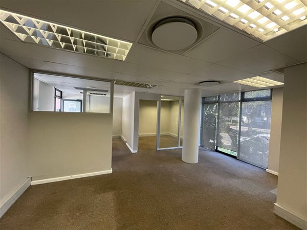 72  m² Commercial space in Century City