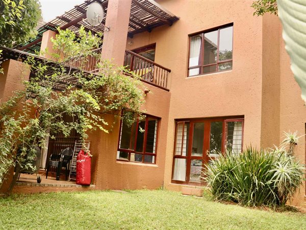 2 Bed Apartment in Douglasdale