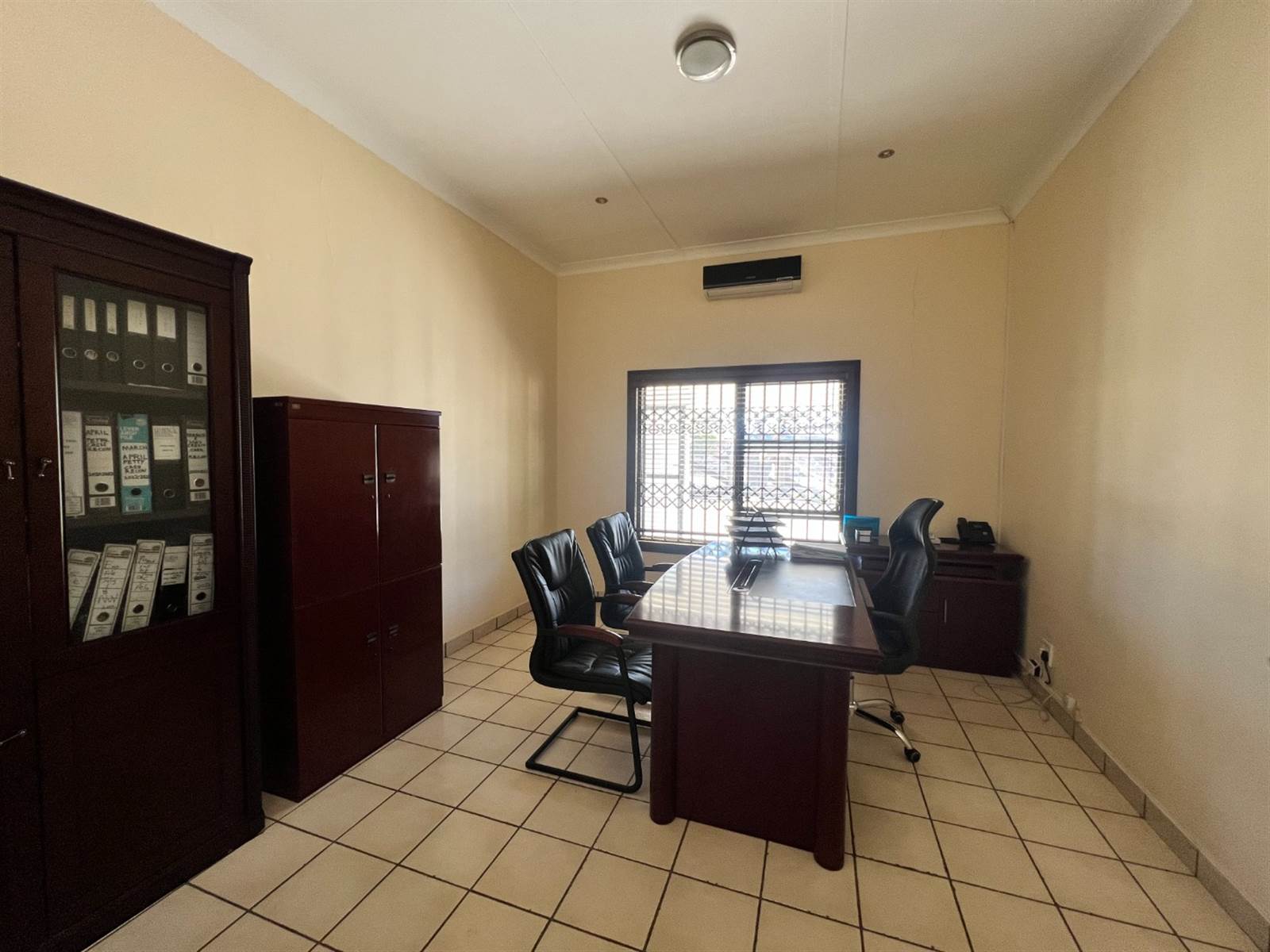 300  m² Commercial space in Rustenburg Central photo number 12