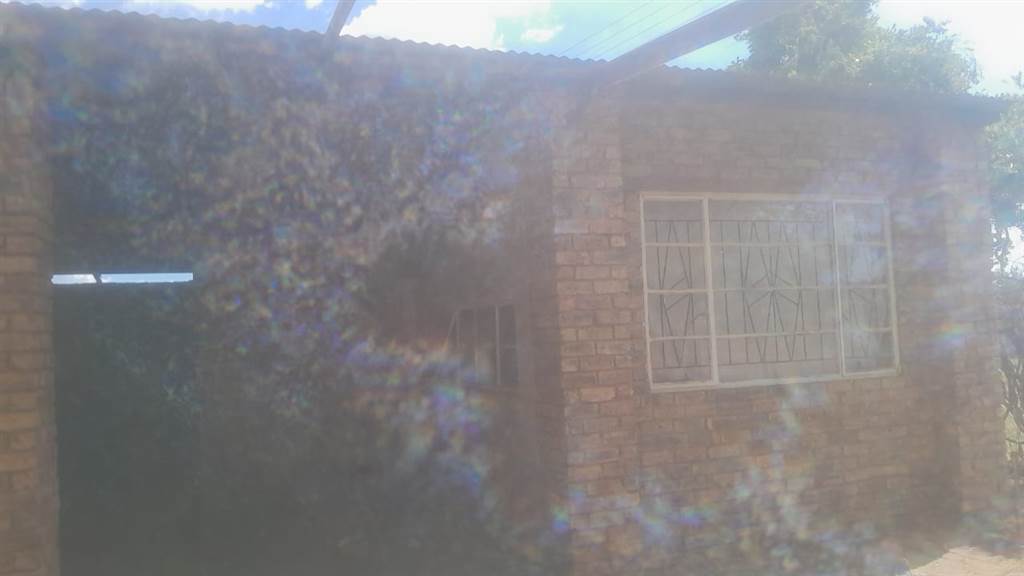 3 Bed Flat in Randfontein photo number 1
