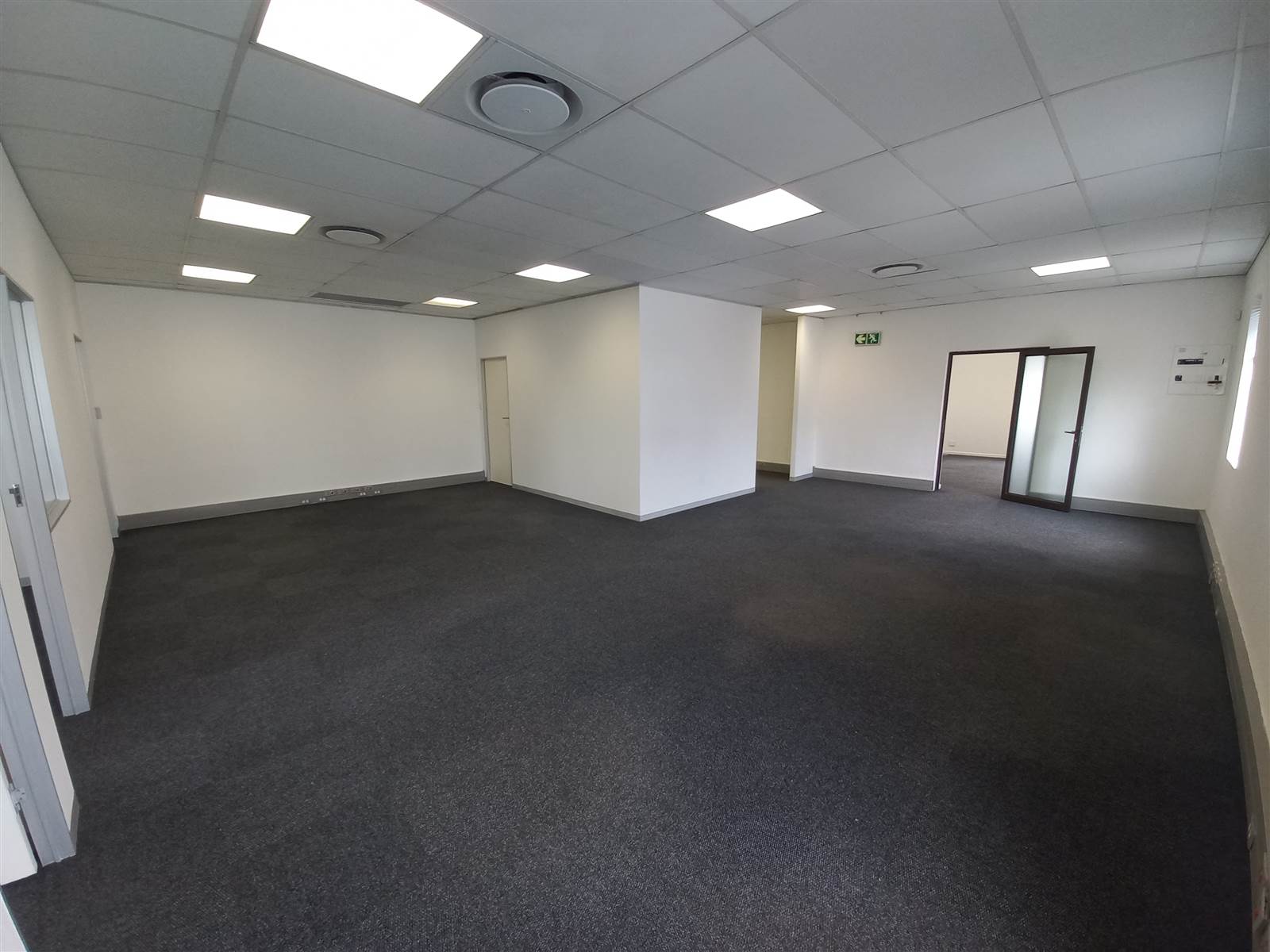 150  m² Commercial space in Century City photo number 15