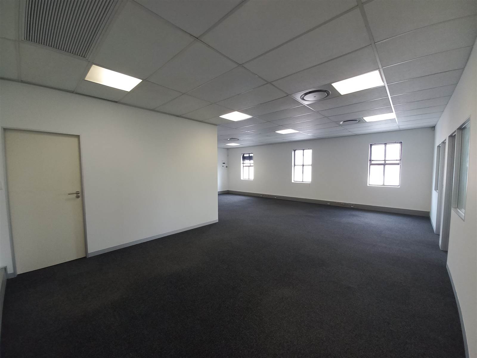 150  m² Commercial space in Century City photo number 16