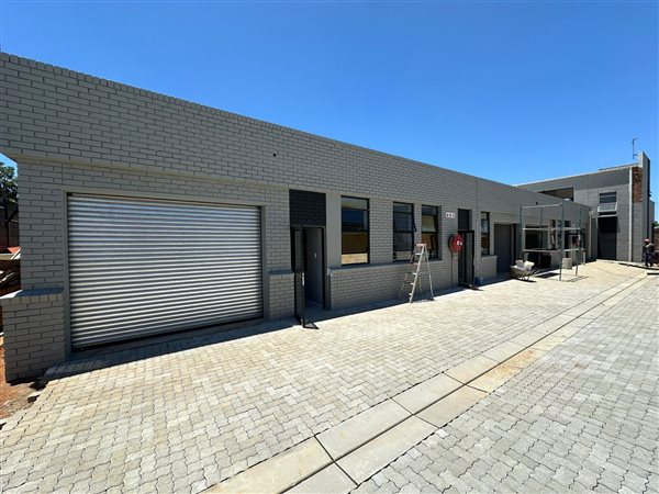 100  m² Industrial space