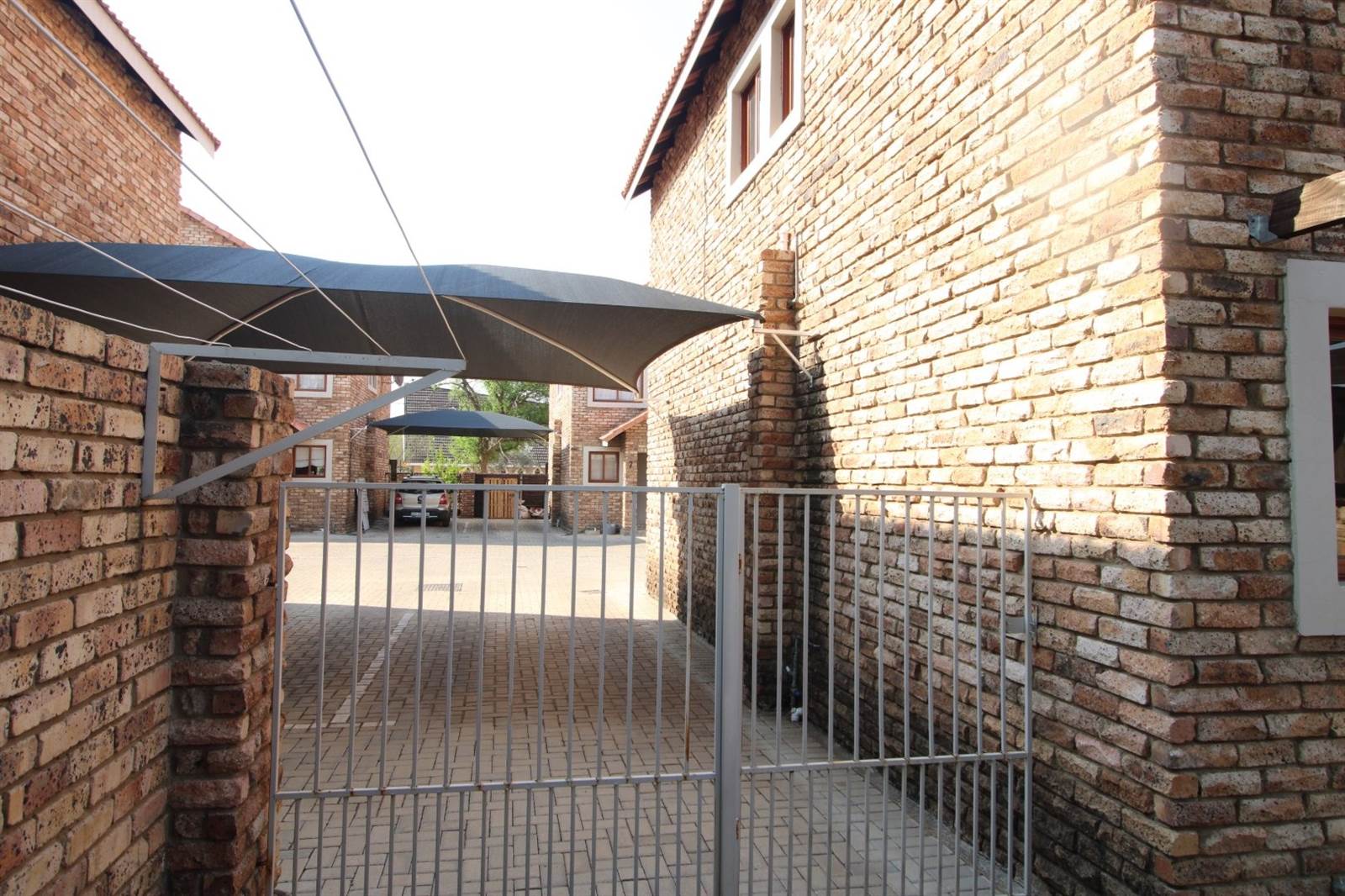 2 Bed Apartment in Potchefstroom Central photo number 7