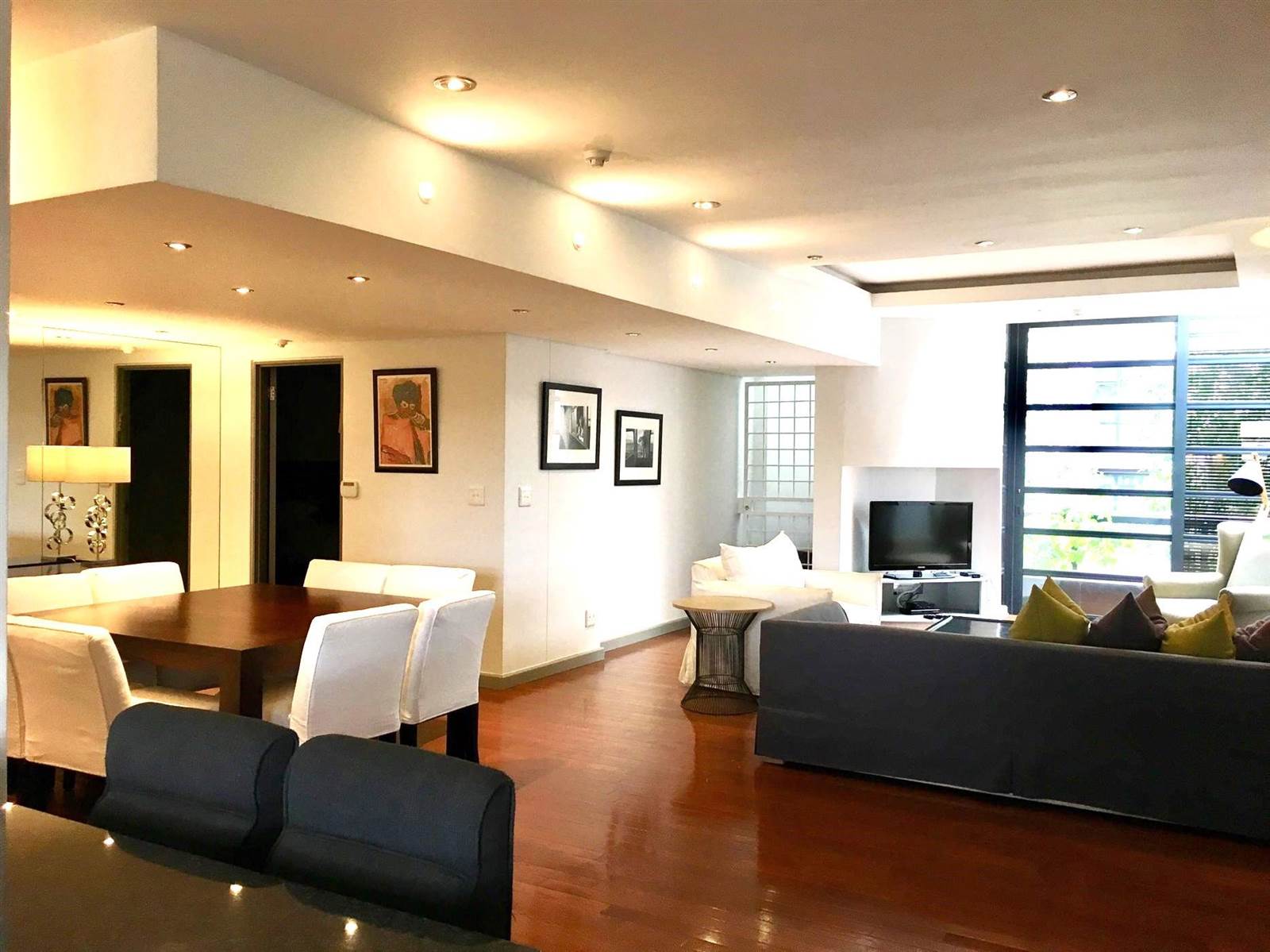 3 Bed Apartment in Melrose Arch photo number 1