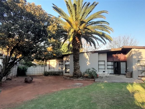 3 Bedroom House 3 Bedroom House