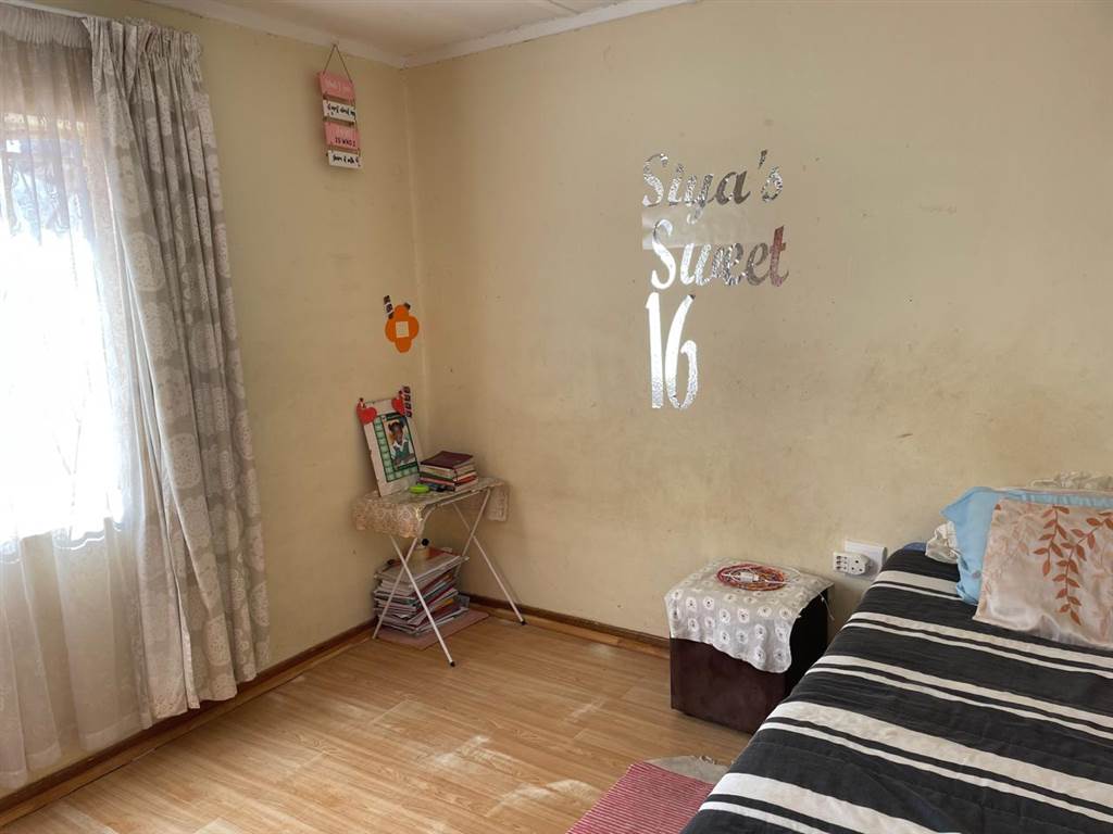 3 Bed House in Uitsig photo number 14