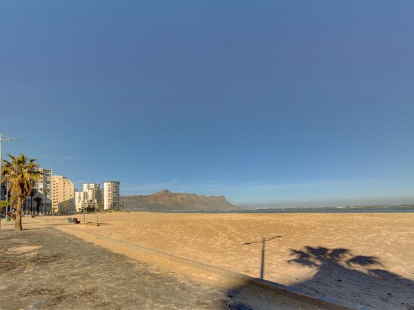 357 m² Land available in Strand South