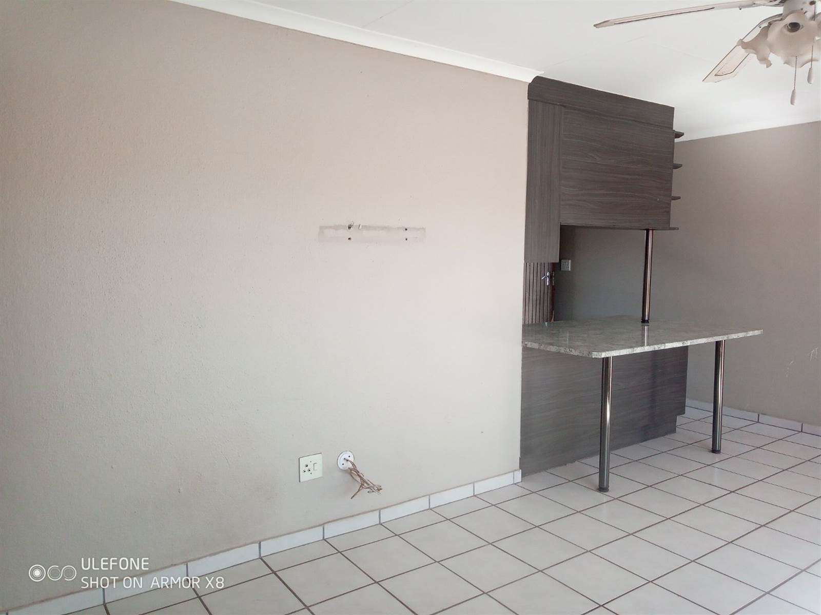 3 Bed Apartment in Roodepoort West photo number 4