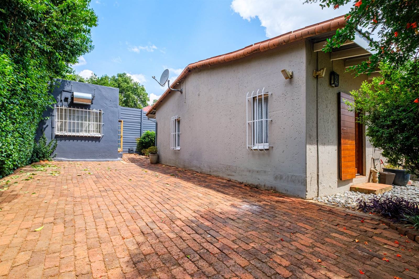 3 Bed House in Melville photo number 3