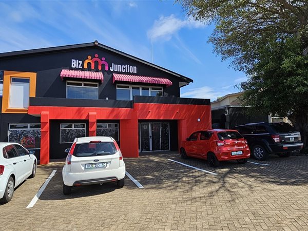 282  m² Commercial space