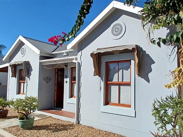 2 Bedroom House 2 Bedroom House