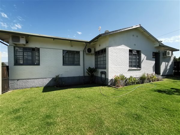 3 Bedroom House 3 Bedroom House