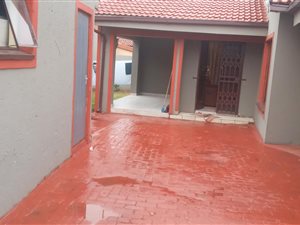 3 Bed House in Commercia