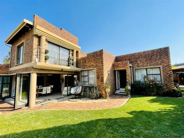 5 Bed House in Mulbarton