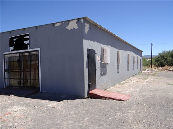 280  m² Commercial space in Beaufort West