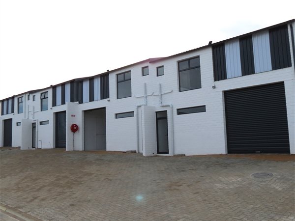 141 m² Industrial space 141 m² Industrial space