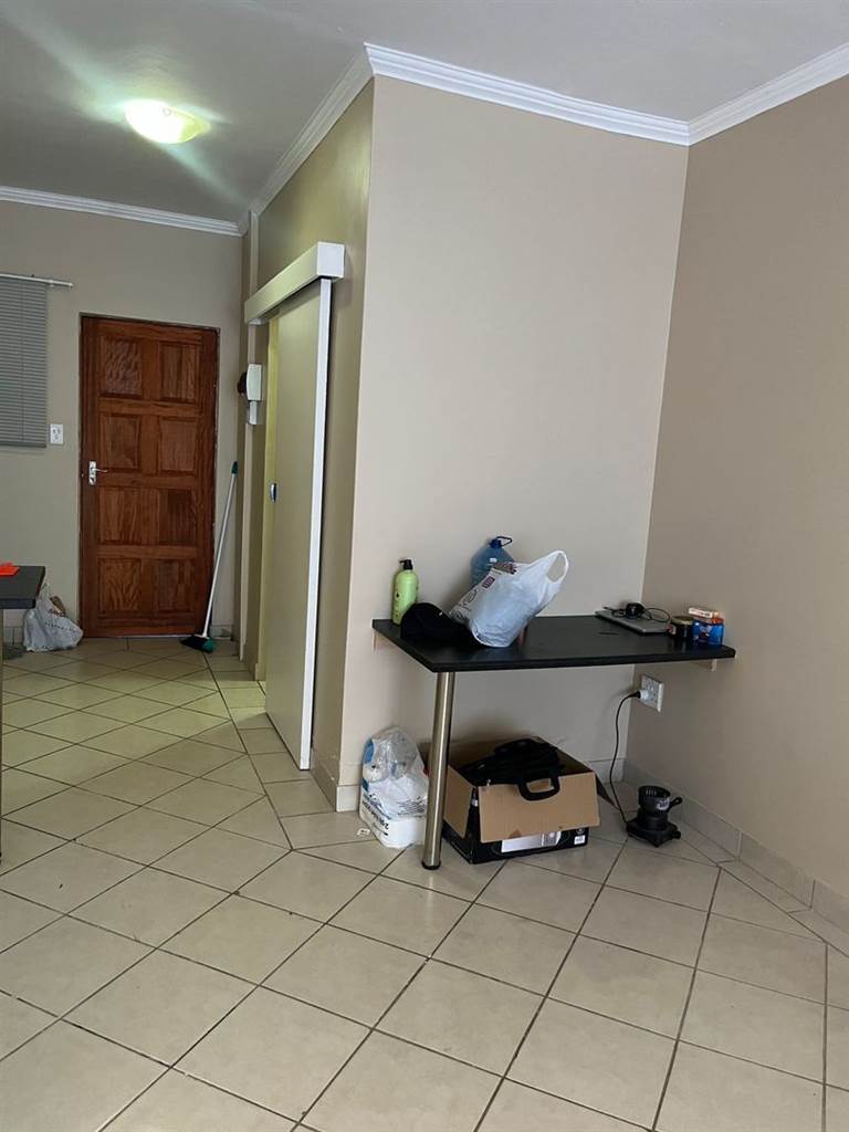 Bachelor apartment in Spitskop photo number 4