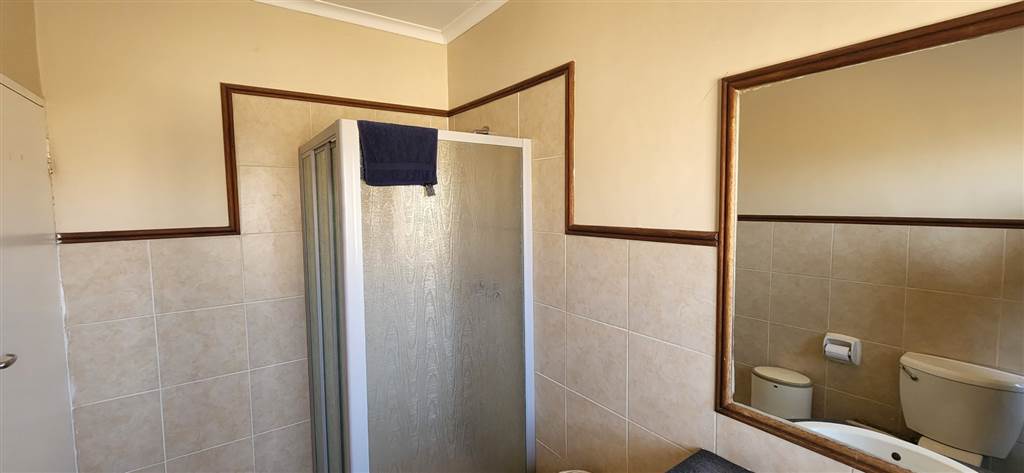 2 Bed Townhouse in Mooikloof Equestrian Estate photo number 11