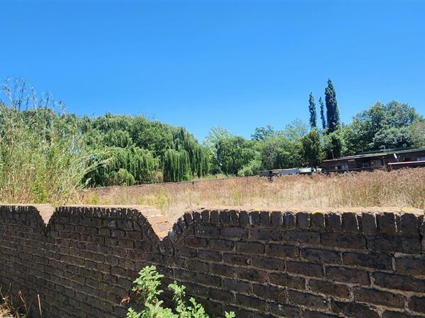 1 190 m² Land