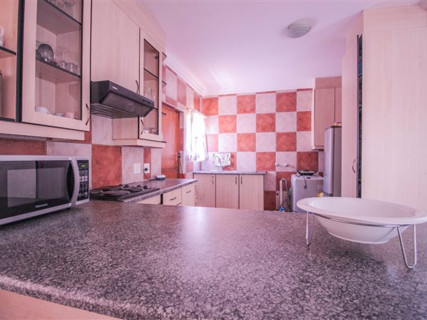 2 Bed House in Heatherview