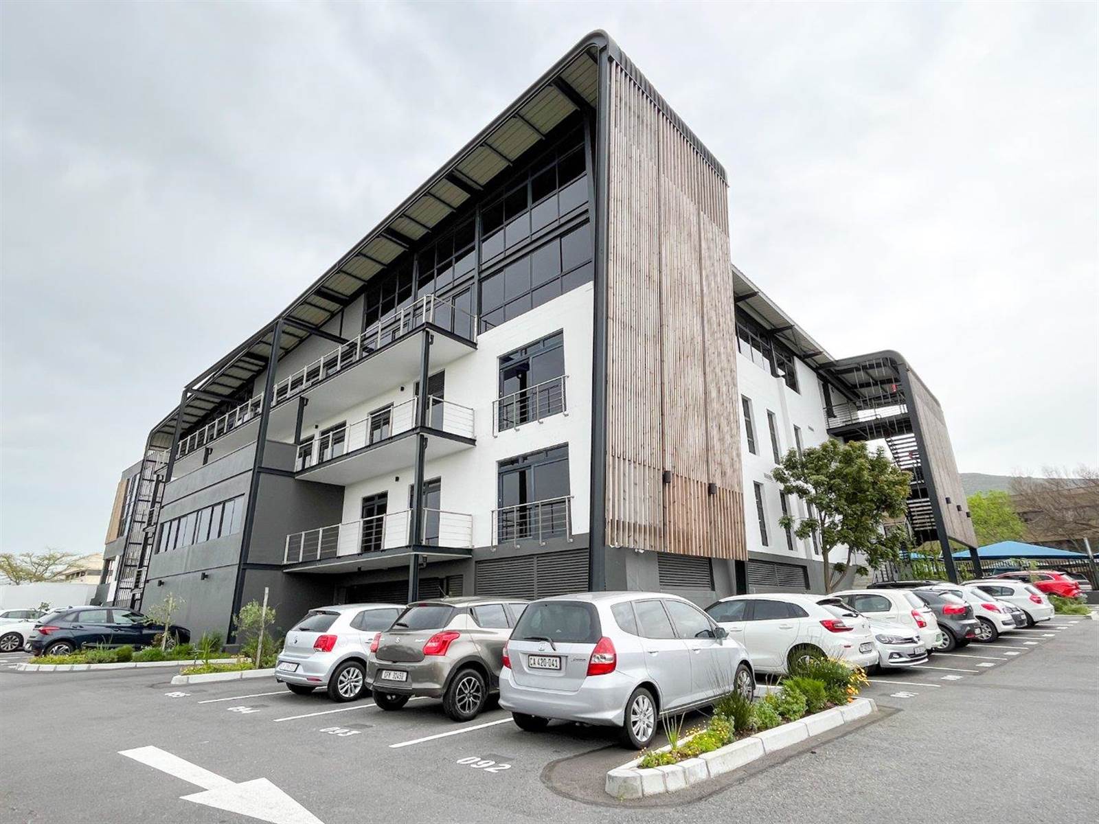 404  m² Office Space in Plattekloof photo number 18