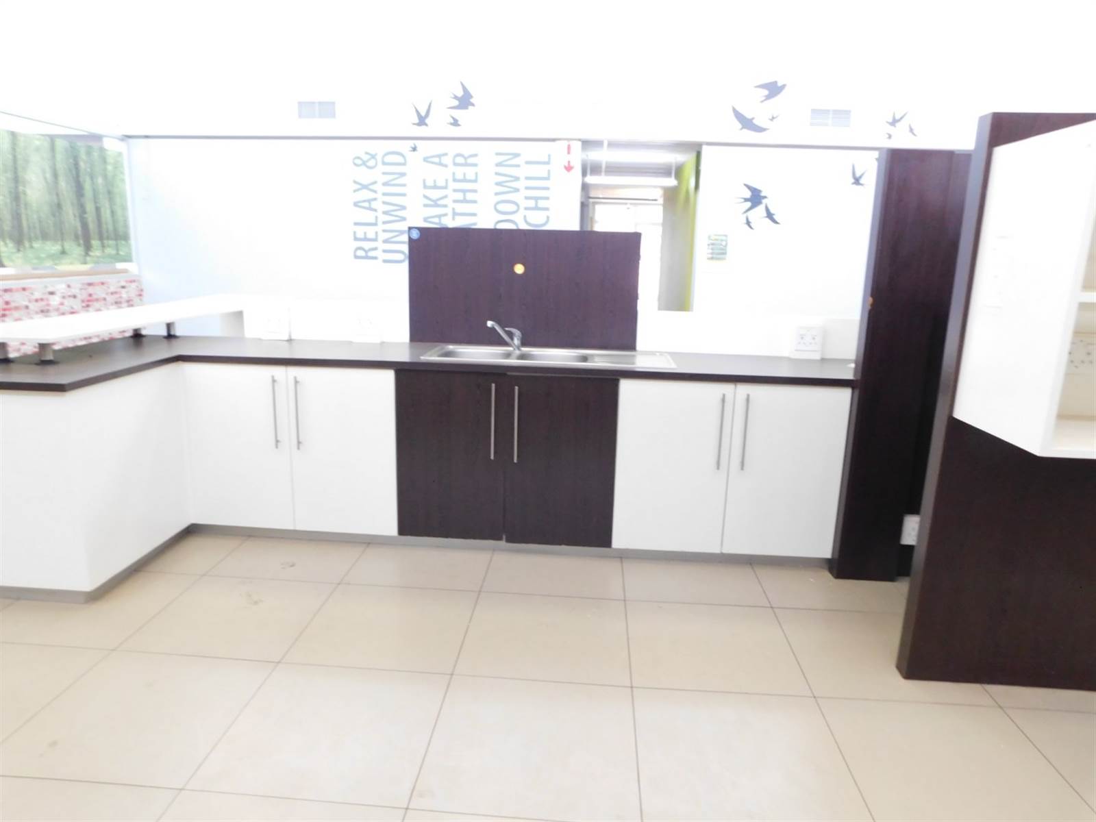 3235  m² Office Space in Randburg Central photo number 9