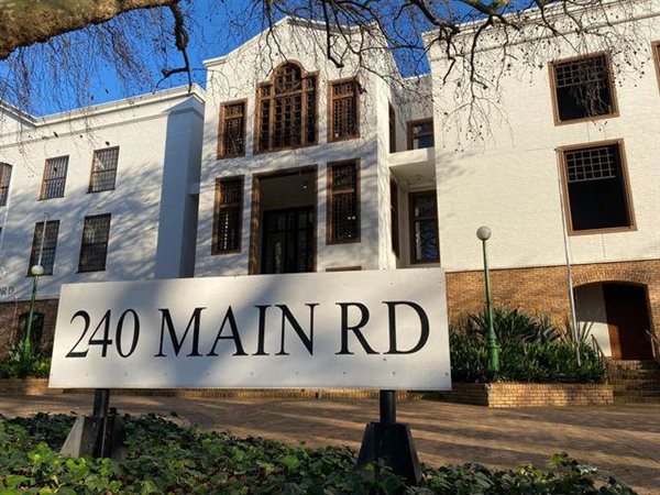1604  m² Office Space in Claremont
