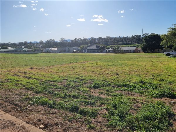 852 m² Land available in Albertinia