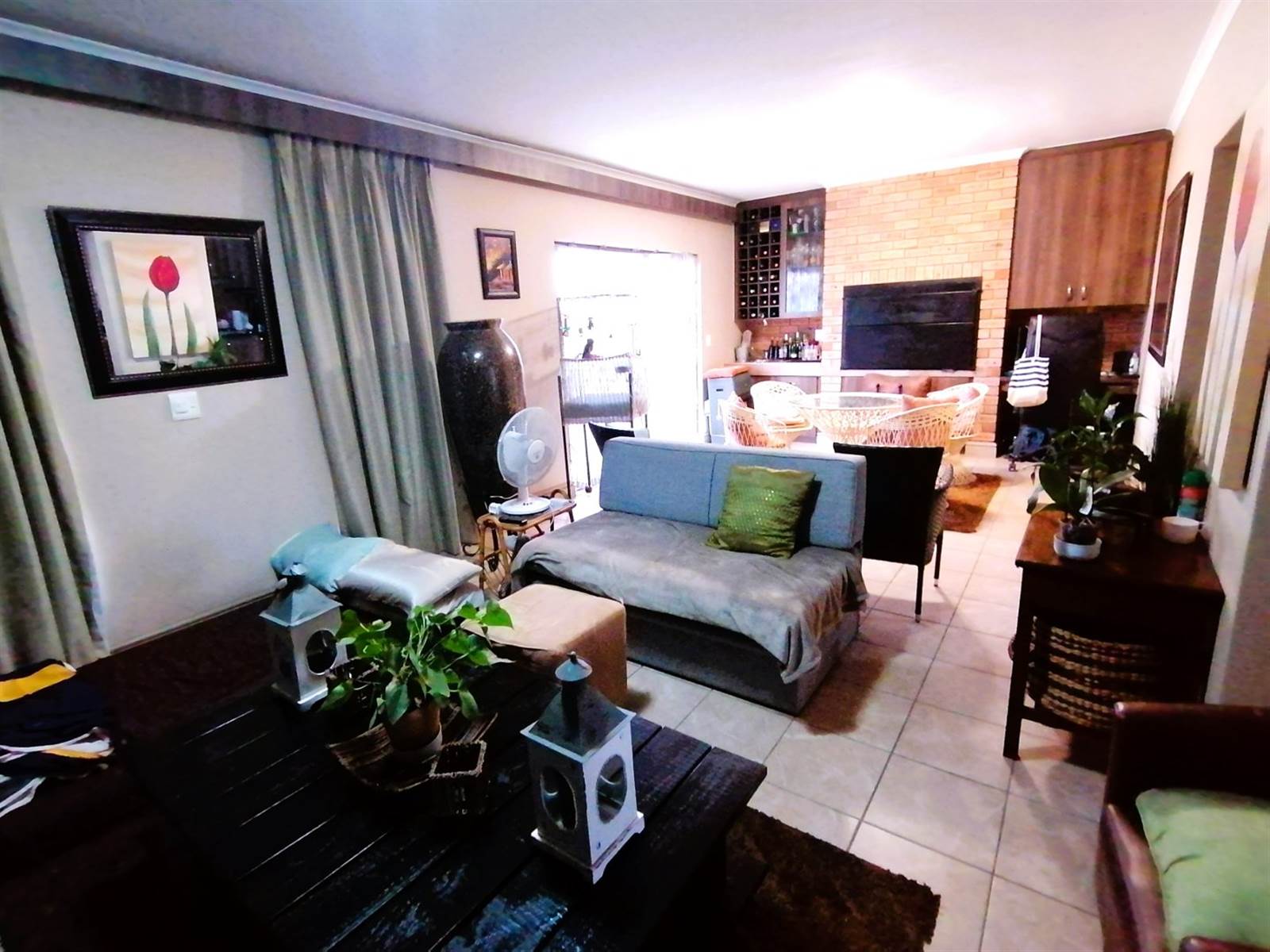 2 Bed House in Brackenfell Central photo number 9
