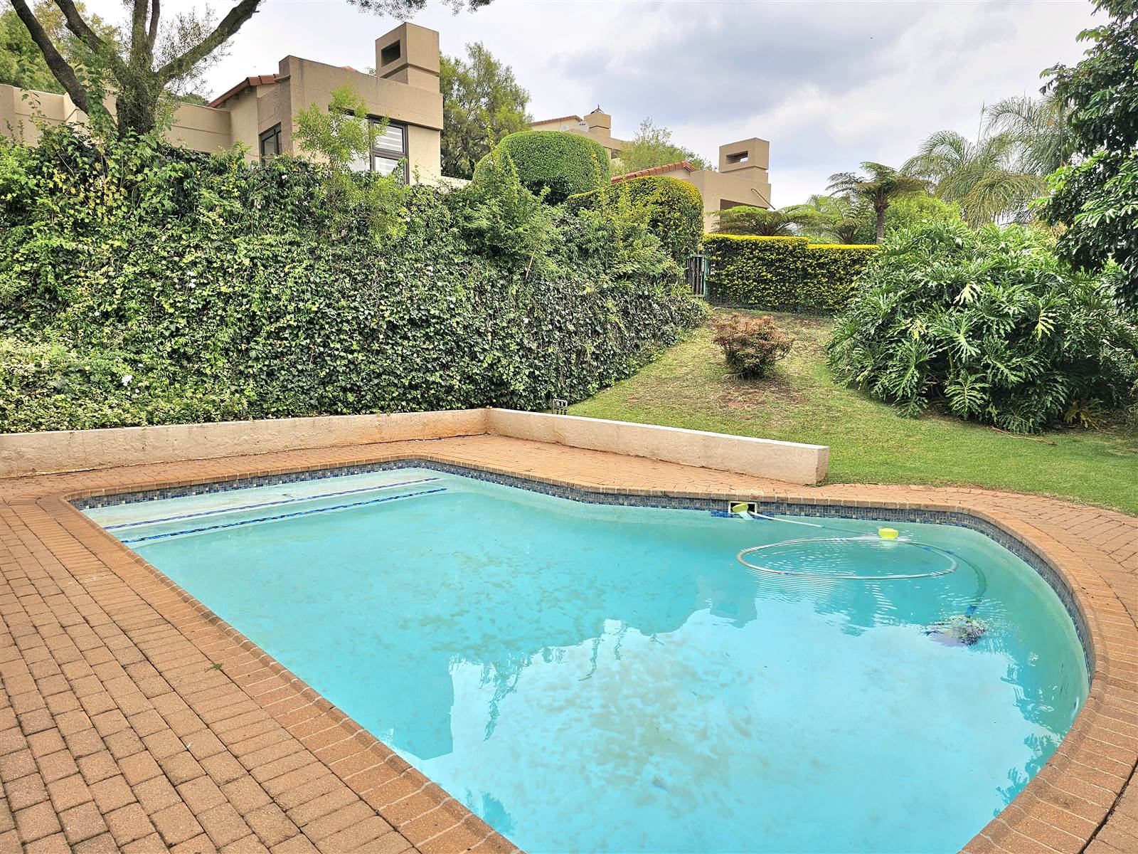 3 Bed Townhouse in Waterkloof photo number 15