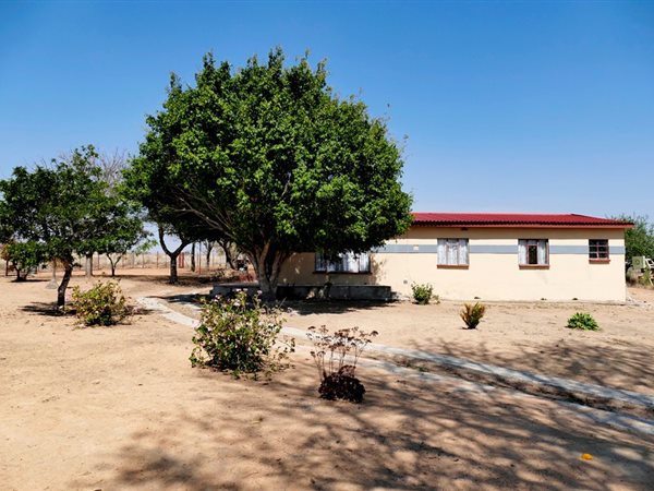 8.5 ha Smallholding 8.5 ha Smallholding