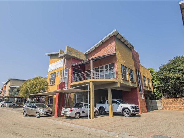 74 m² Office Space 74 m² Office Space