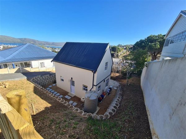 2 Bedroom House 2 Bedroom House