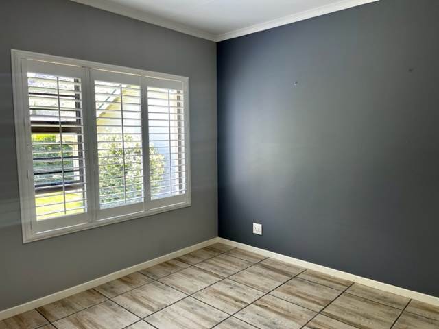 2 Bed Townhouse in Clarens photo number 18
