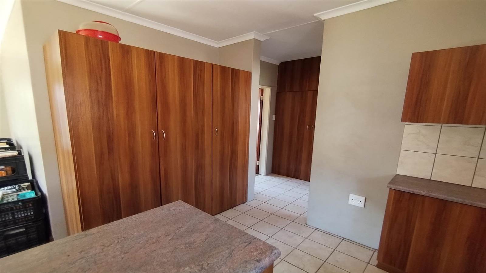 4 Bed House in Parktown Estate photo number 21